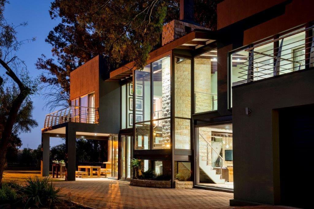 Middelwater Farm Hotel Bloemfontein Exterior photo