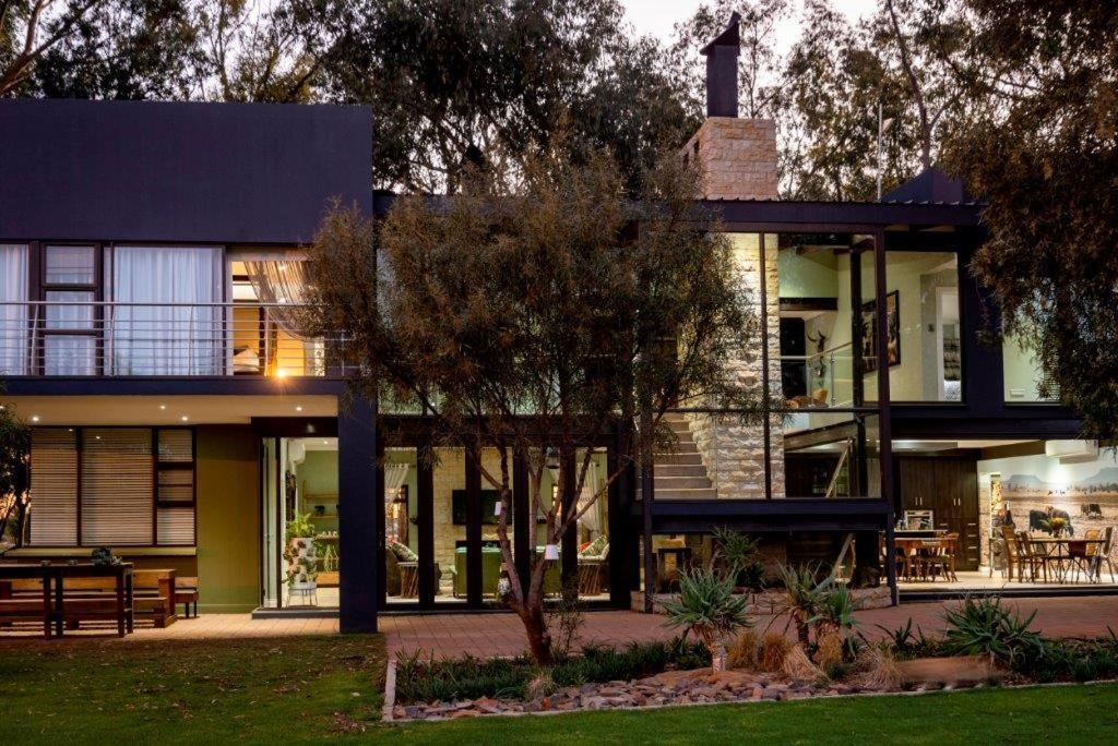 Middelwater Farm Hotel Bloemfontein Exterior photo